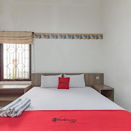 Reddoorz Near Taman Kota Lapang Merdeka Sukabumi Extérieur photo
